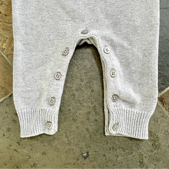 Beatrix Potter~Baby Gap•3-6M•Heather Grey•Soft, Knitted, Button-Up, Bunny Onesie - Picture 7 of 14